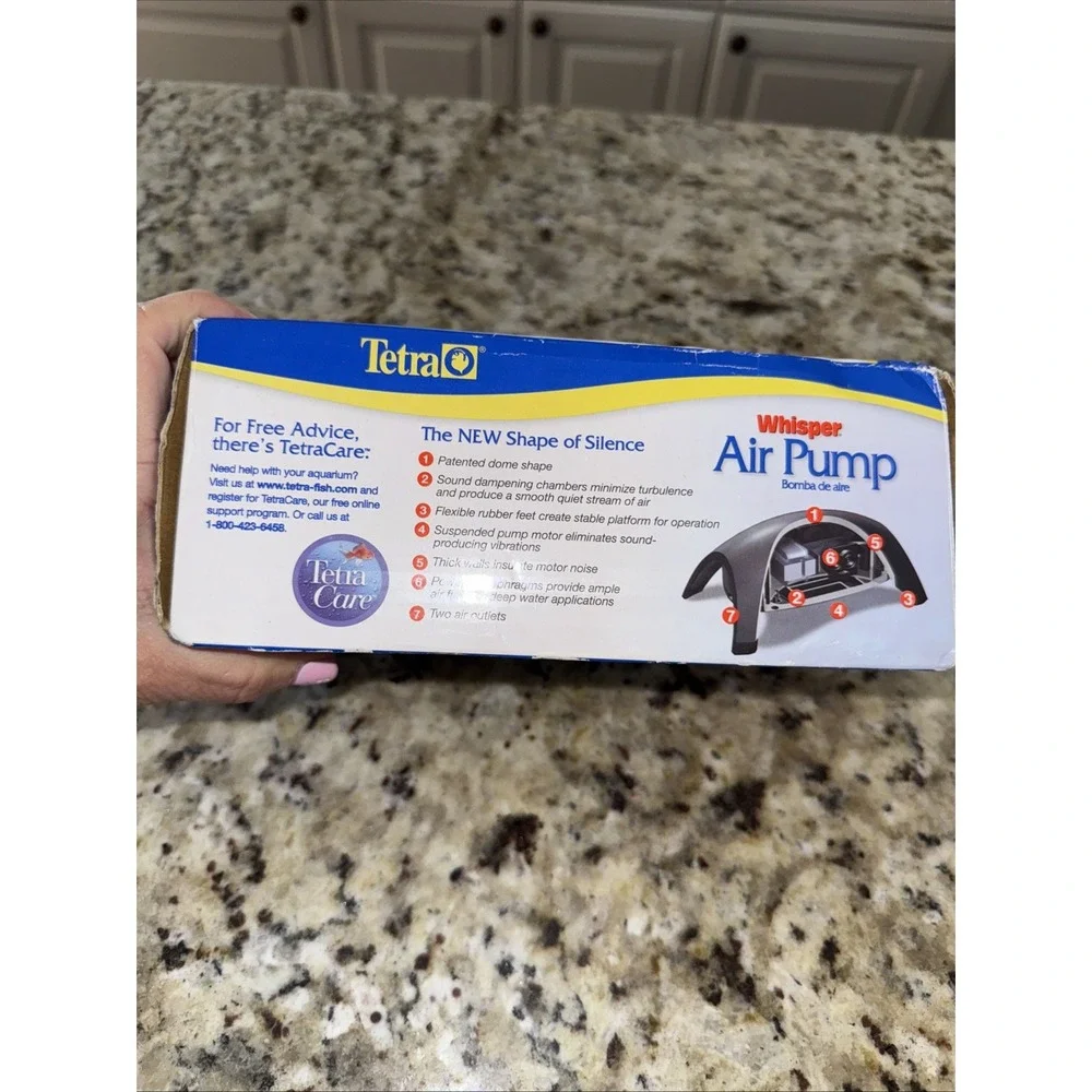TETRA WHISPER 30-60 AQUARIUM AIR PUMP - New Open Box new shape of silence.  4541